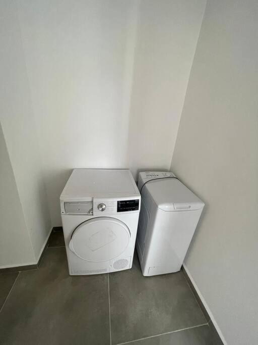 Beautiful 2-Bedroom Sea-View Apartment Netanya Exterior photo