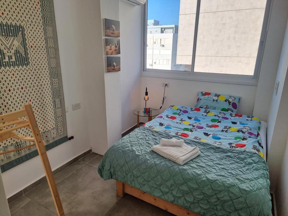 Beautiful 2-Bedroom Sea-View Apartment Netanya Exterior photo